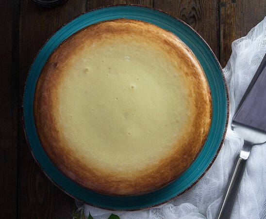 Käsekuchen mit Haferflockenboden